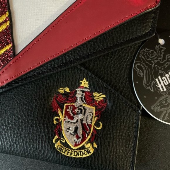 Harry Potter Women’s Black Red Gryffindor Logo Chain Bag Brand New - Picture 8 of 8